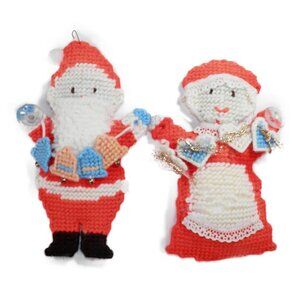 Vtg Handmade Plastic Needlepoint Santa & Ms. Claus Hanging Wall Art Christmas